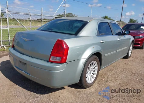 2005 Chrysler 300 z USA, uszkodzony, nr VIN 2C3JA43R45H691026
